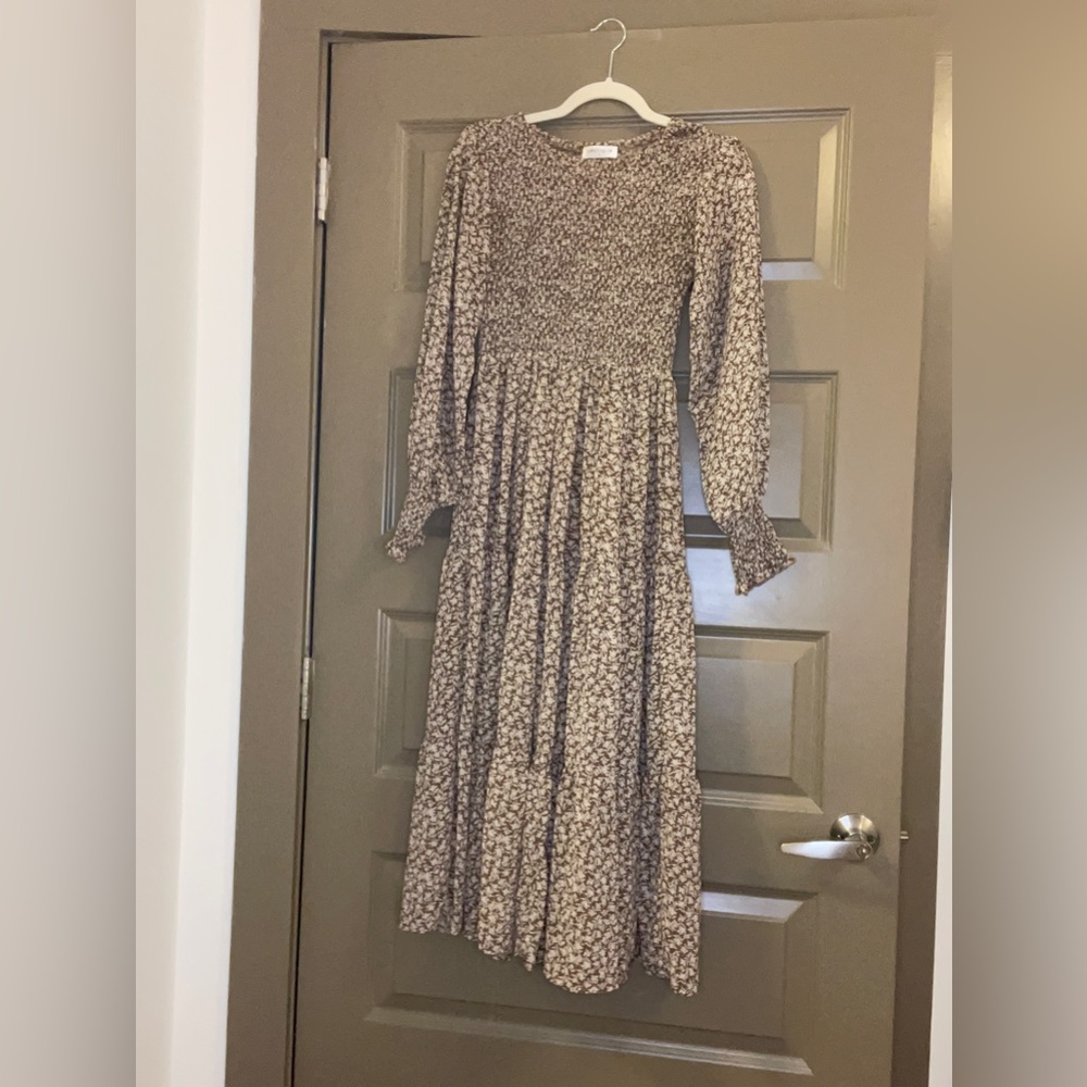 Vestique floral maxi dress